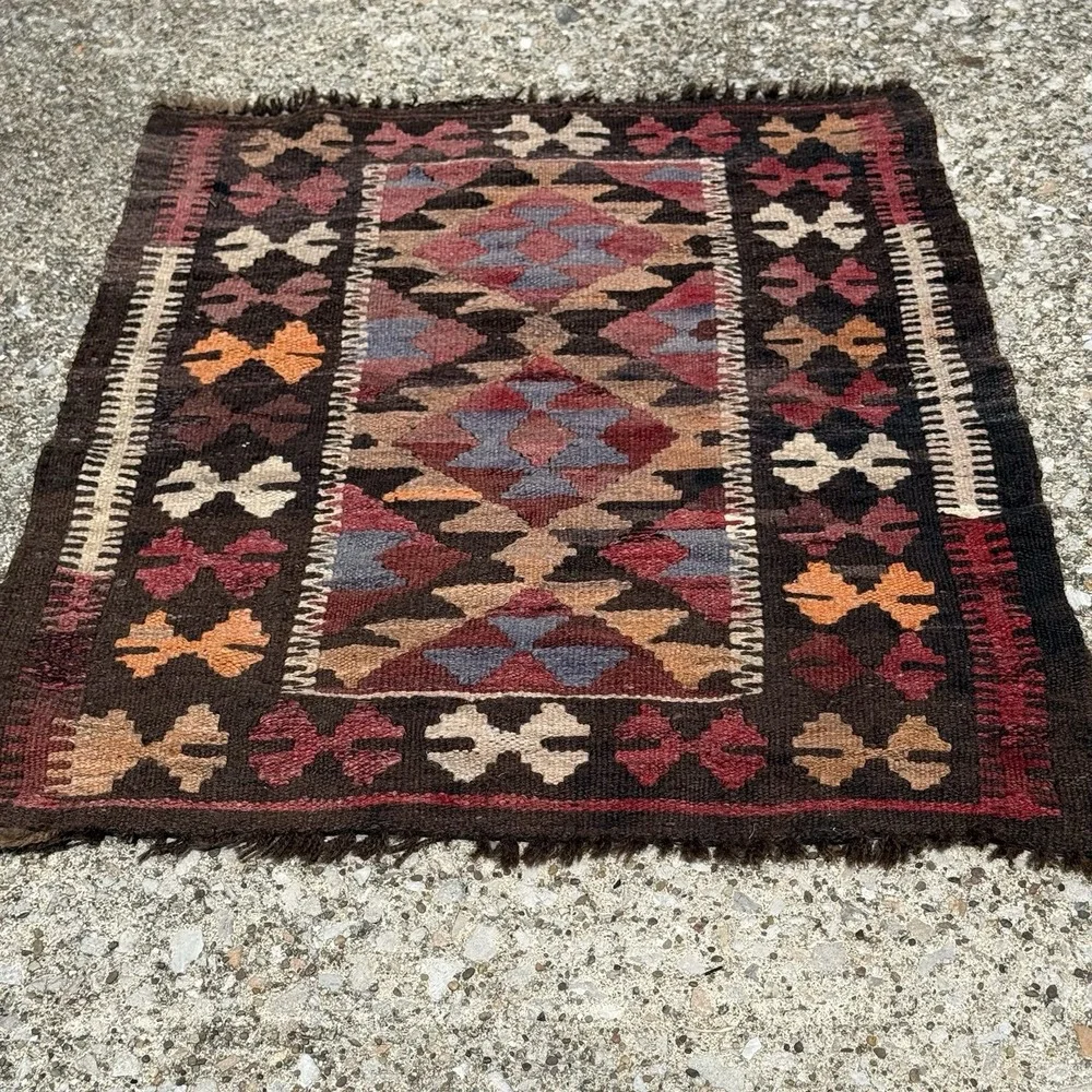Vintage Kilim 26x22.5